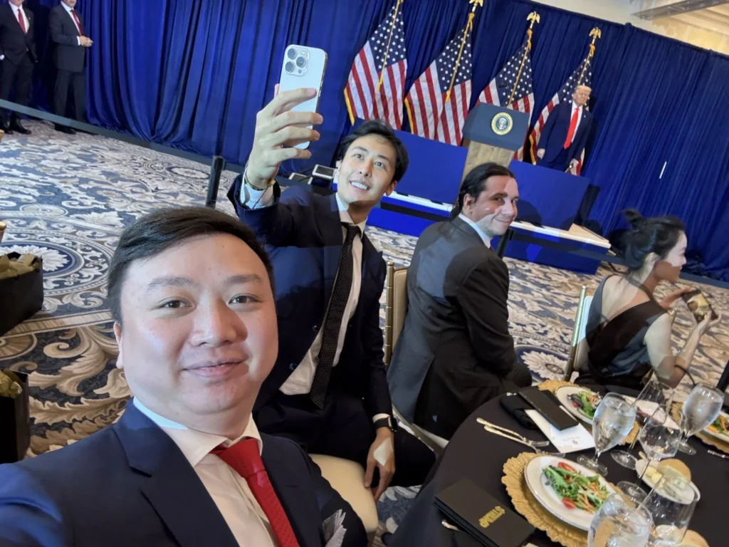 TRUMP's Meme Coin Dinner