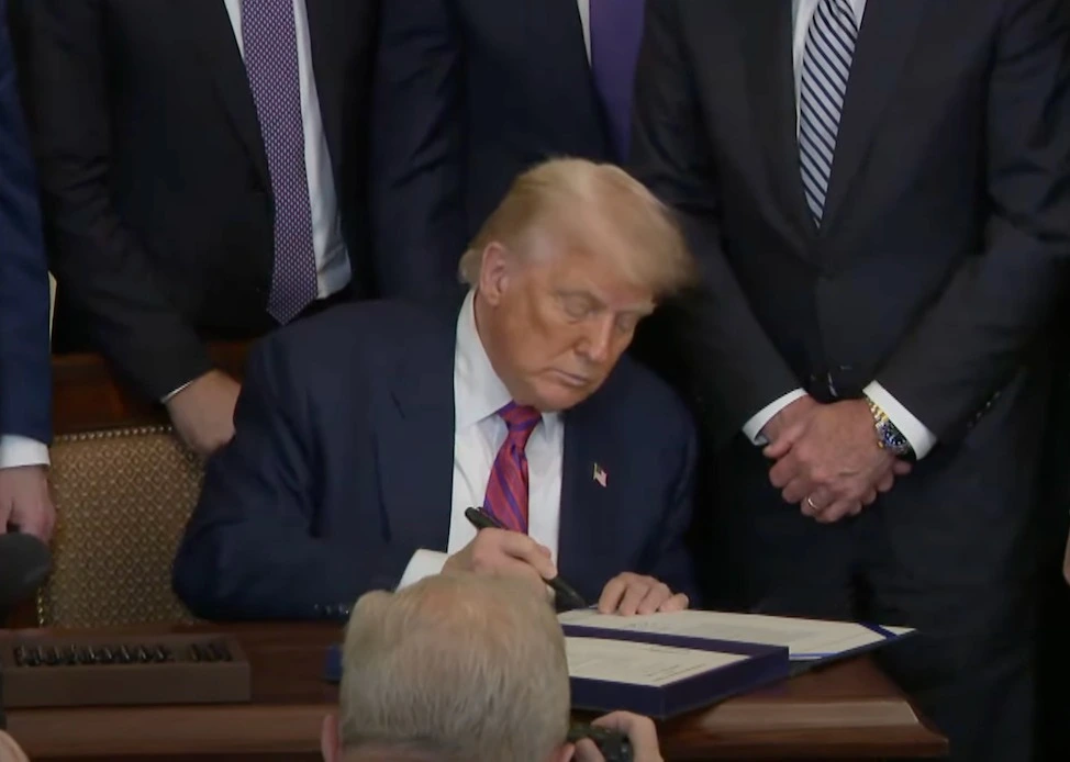 Trump Signs GENIUS Act